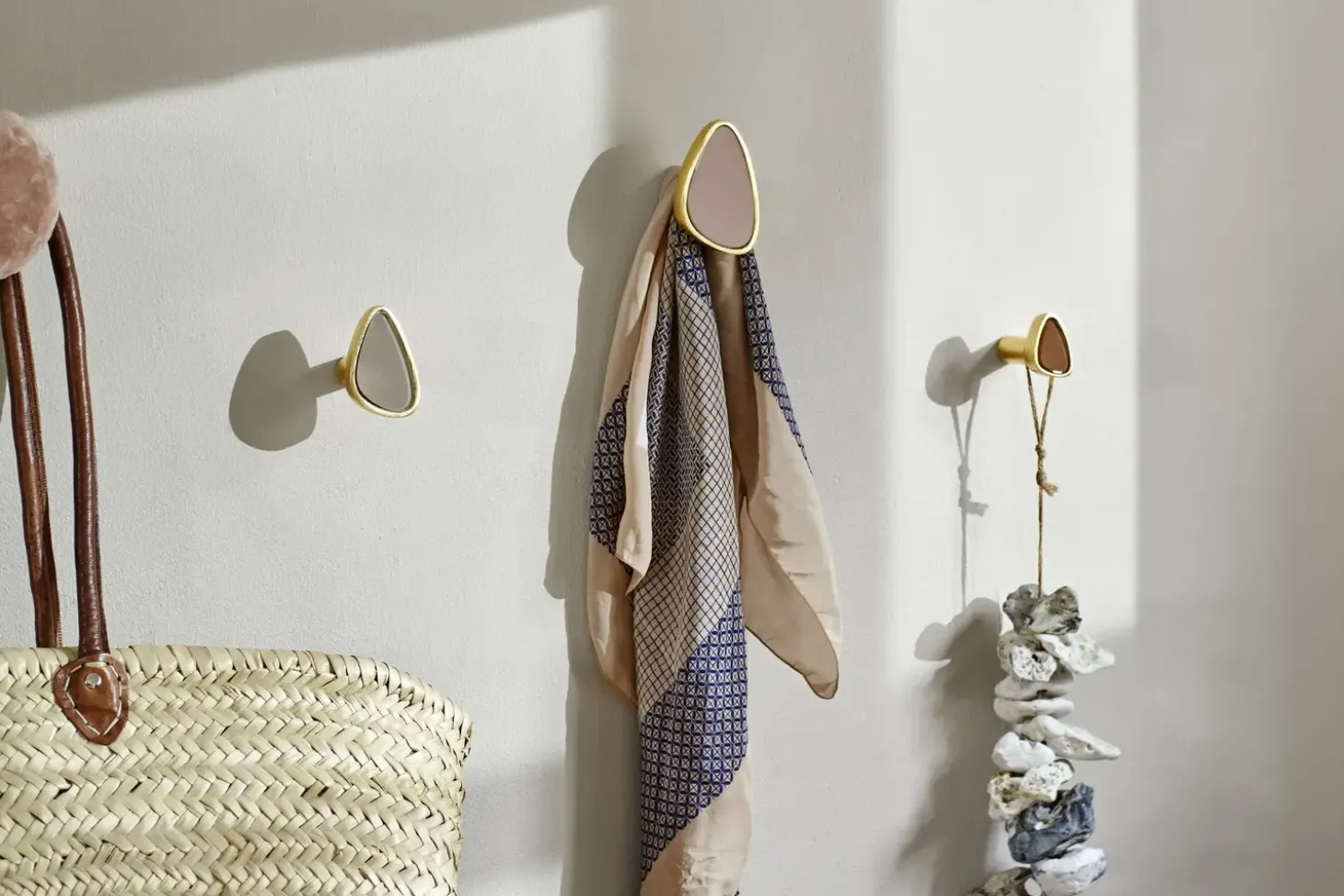 Cozy Living - Louis Hook - L - Rouge