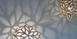 David Trubridge - Floral Pendel - Sort/natur Ø 60 cm