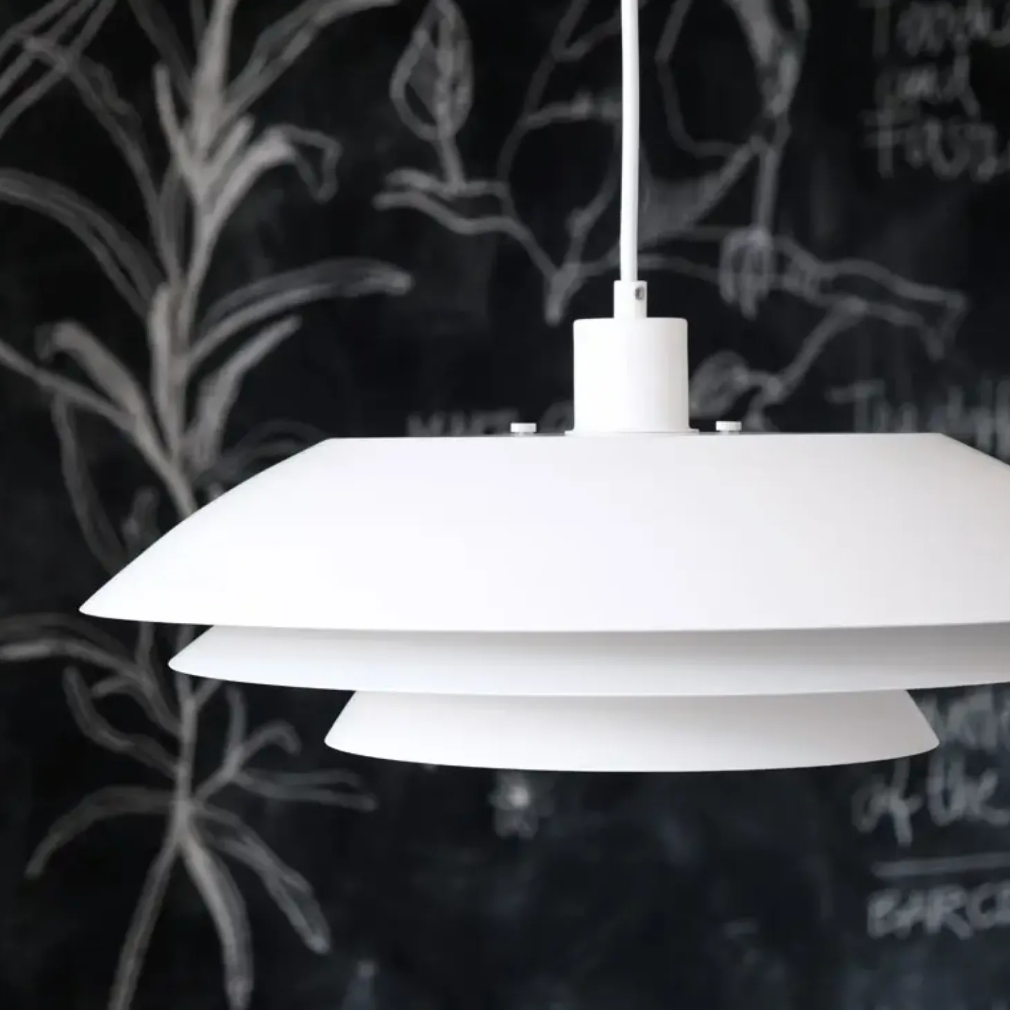 Dyberg Larsen - DL45 pendel Lampe - Mat hvid, 45 cm x 13 cm