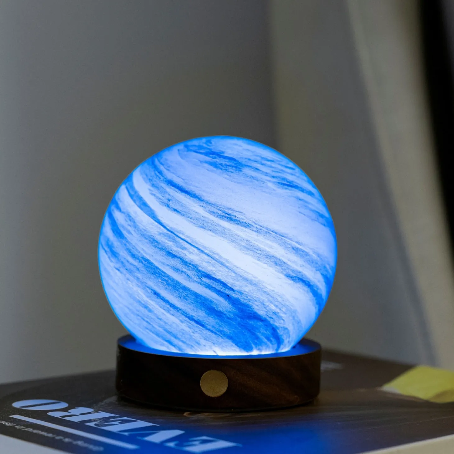 Gingko - AstraGlass light Bordlampe - Mini - Polar C - 8x9 cm