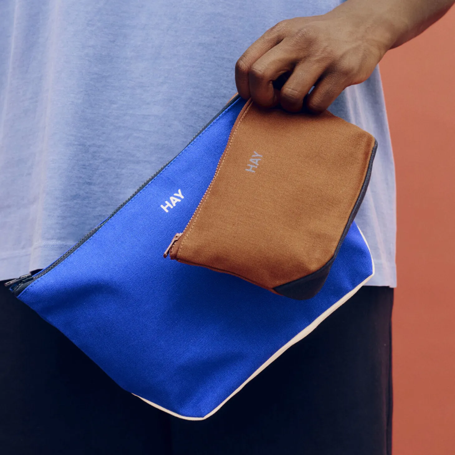 Hay - Multi Pouch - Medium - Electric blue multi