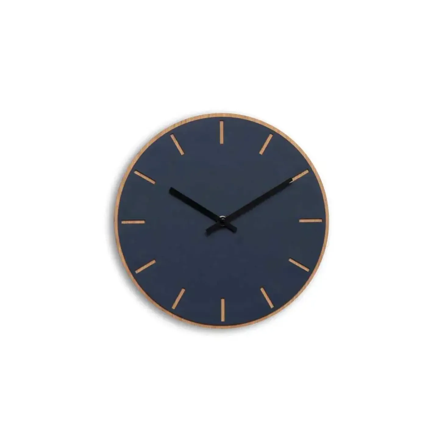 Hemverk - Vægur - Lys Eg/Smokey blue - Sorte visere - Ø28 cm