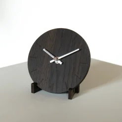 Hemverk - Vægur - Mørk eg - Ø12 cm - Sølv visere