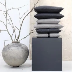 Louise Smærup - Pude Boule- Light Grey (40x60 cm)