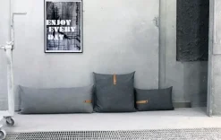 Louise Smærup pude - Grå pude i canvas 60 x 40