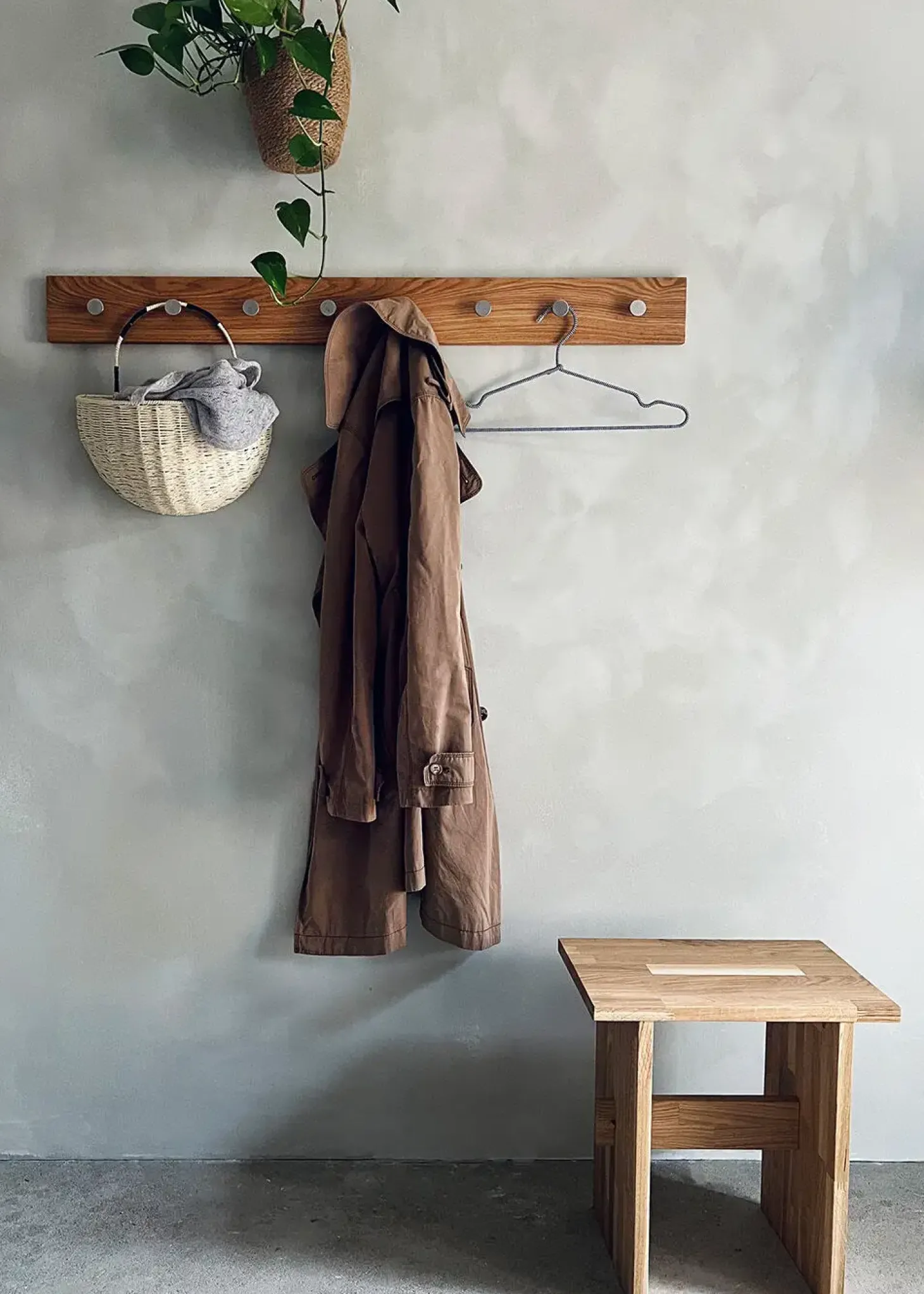 Moudhome - OAK Knagerække Egetræ Med Stål Knager - 100 cm