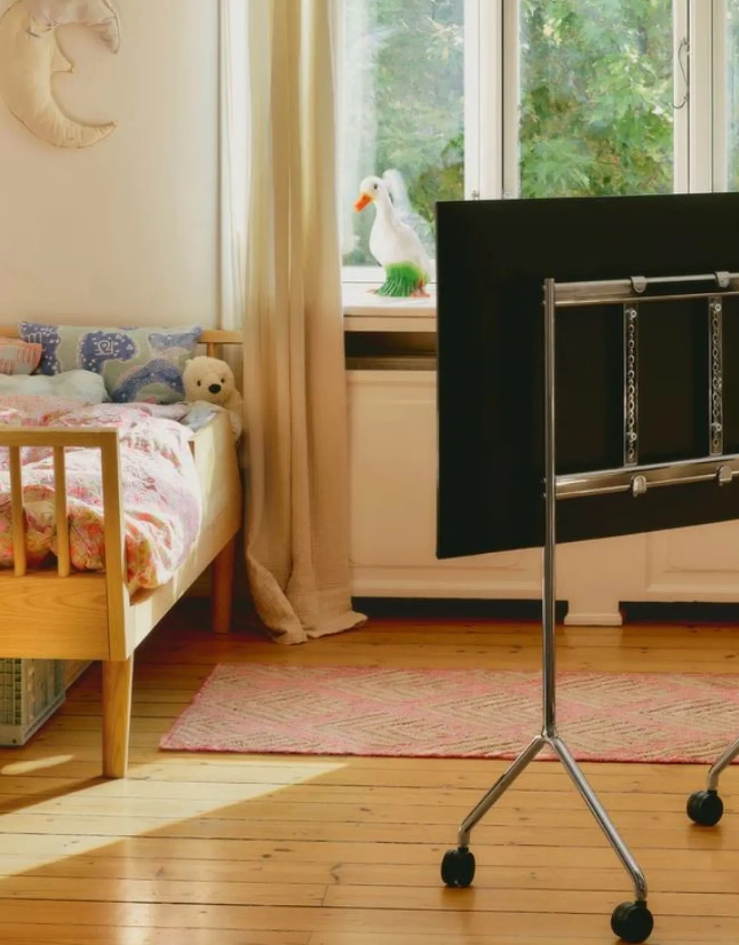 Pedestal - TV-Stander - Moon Light - 32"-44" - Ultra marine