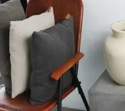Skriver Collection - Pude - Hotmadi - brun - 40x60 cm