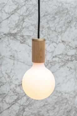 Tala - Pendel i eg - Oak Knuckle Pendant
