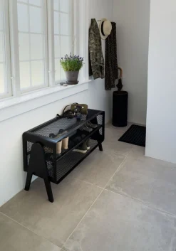 Tica Copenhagen - Stor gulvreol - Metal - Sort