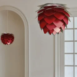 Umage - Lampeskærm - Aluvia Pendel - Ruby red - Medium Ø59 cm